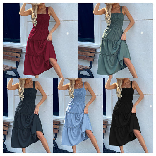 Ärmlös smockklänning för kvinnor med uppknäppt rufsig fåll