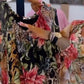Vintage chiffongblus för damer med blommigt och leopardmönstrat patchwork
