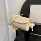 Högklassig och modern crossbody-väska för kvinnor med elefanthänge