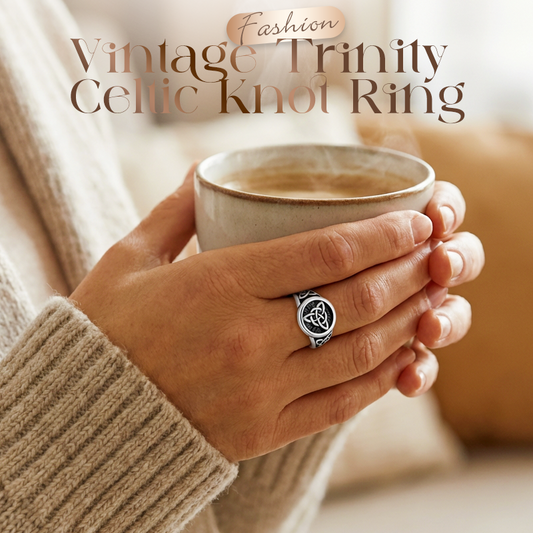 Vintage ring med keltisk trinitetsknut